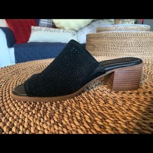 KOOLABURRA by UGG Raychel black suede mules